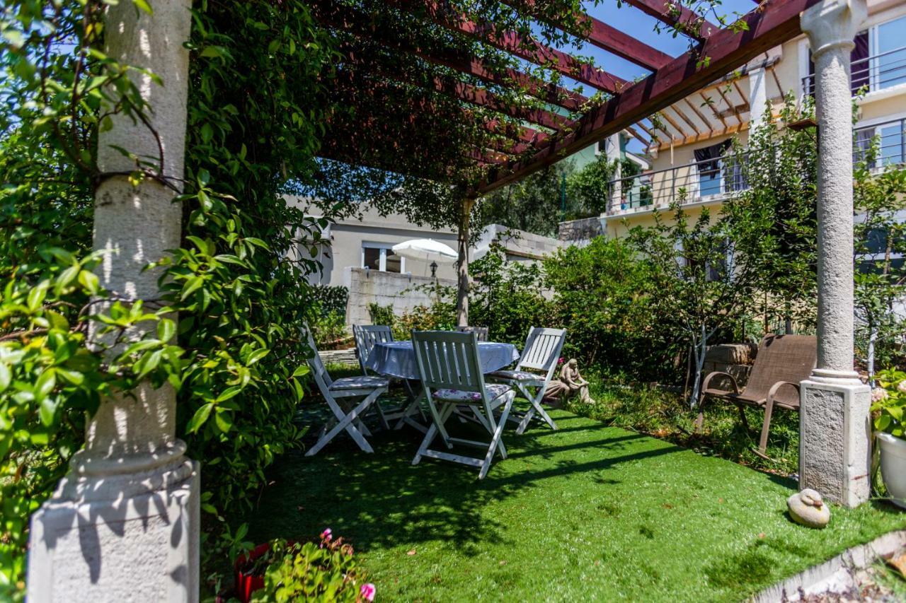 Sunny Nest Apartments Kotor Ngoại thất bức ảnh